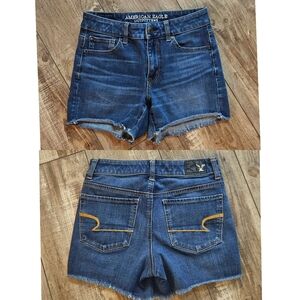 AMERICAN EAGLE Dark Wash Denim Shorts Hi Rise Shortie Style Size 2